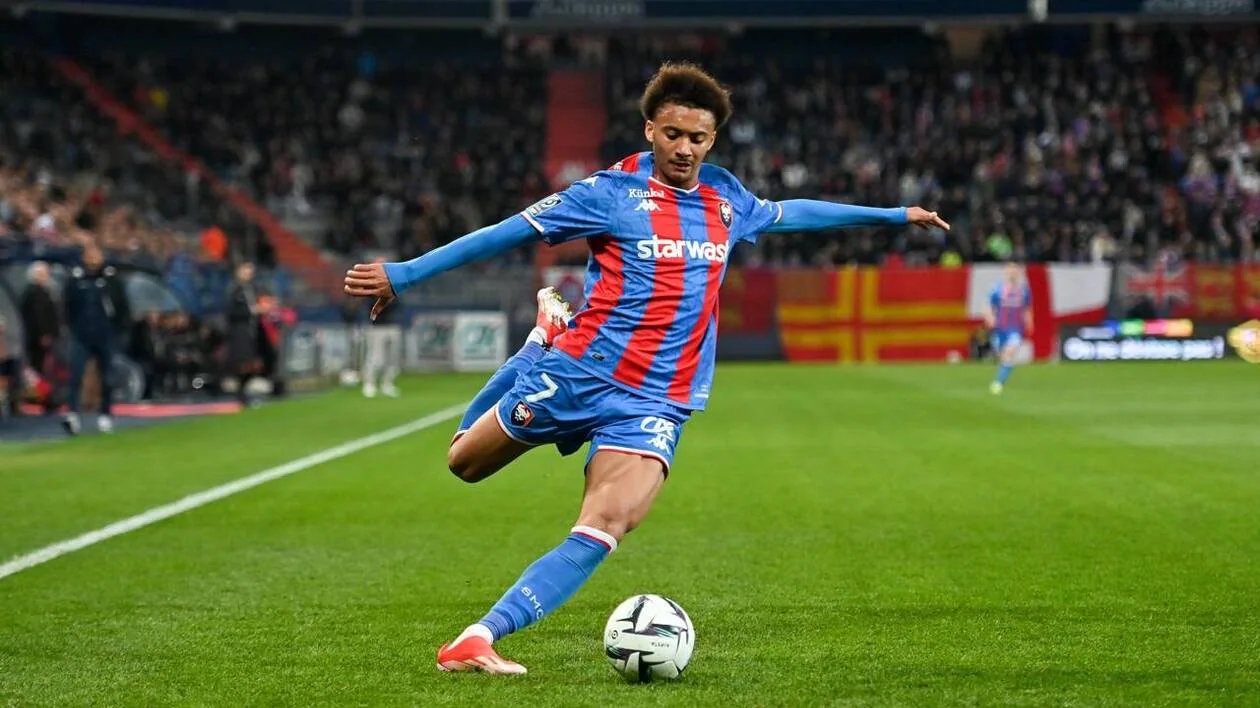 包含卡昂与斯特拉斯堡握手言和,平淡收场的词条 包含卡昂与斯特拉斯堡握手言和,平淡收场的词条