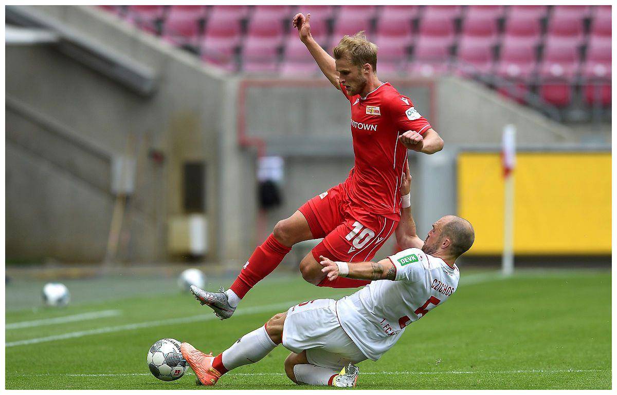 开云体育在线-包含柏林赫塔客场惊险胜利，表现出色的词条