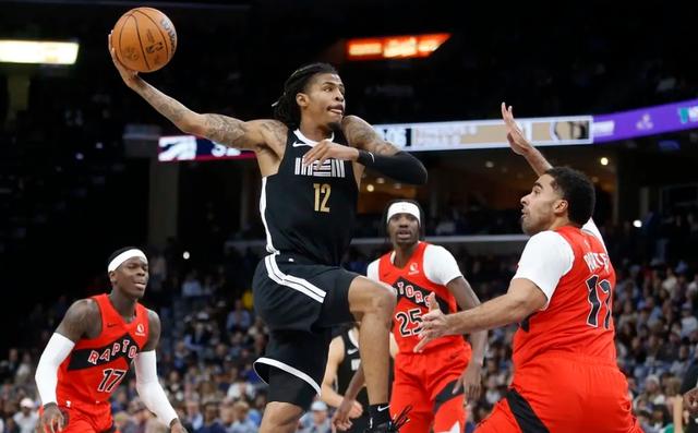 开云下载-灰熊队战胜篮网，取得了重要的胜利