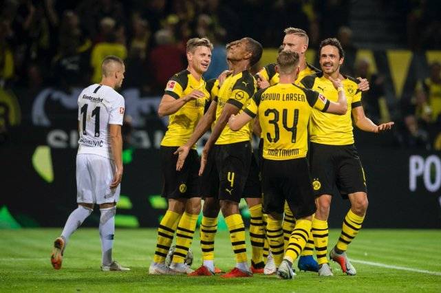 多特蒙德客场大胜,逼近德甲榜首位置的简单介绍 多特蒙德客场大胜,逼近德甲榜首位置的简单介绍