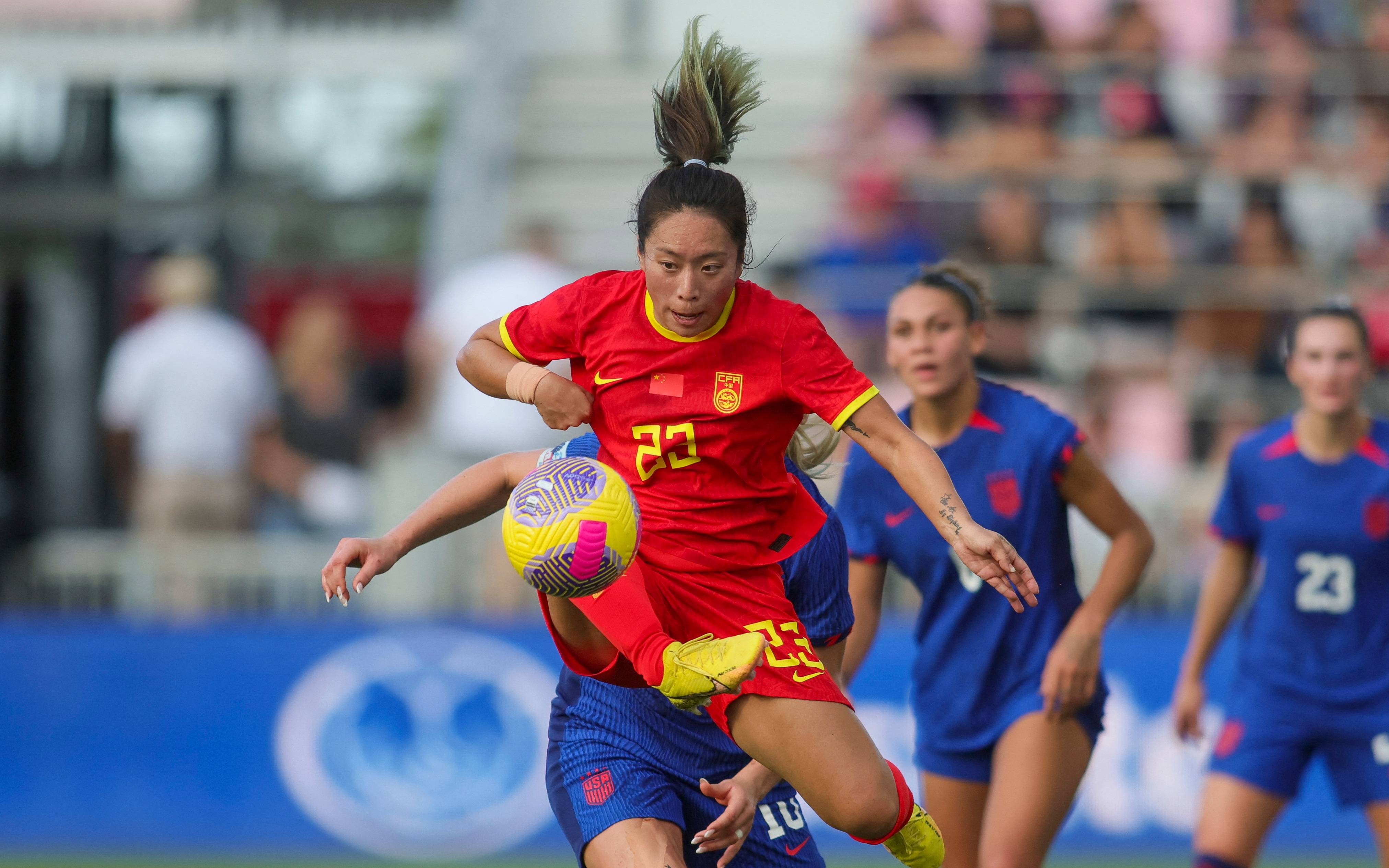 女足国家队备战决赛,训练强度明显增加 女足国家队备战决赛,训练强度明显增加