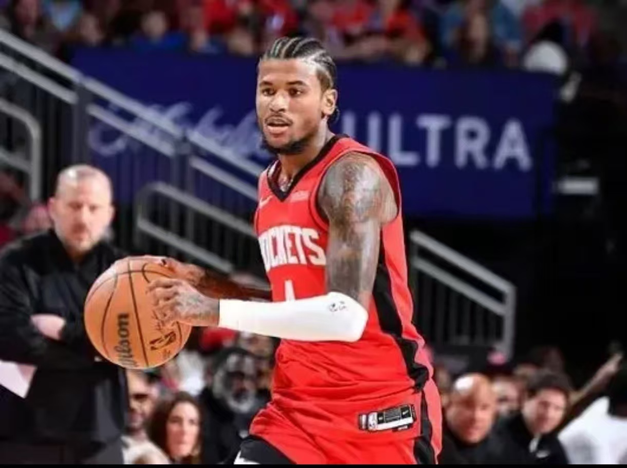 火箭队惊险险胜尼克斯,保持全胜 火箭队惊险险胜尼克斯,保持全胜