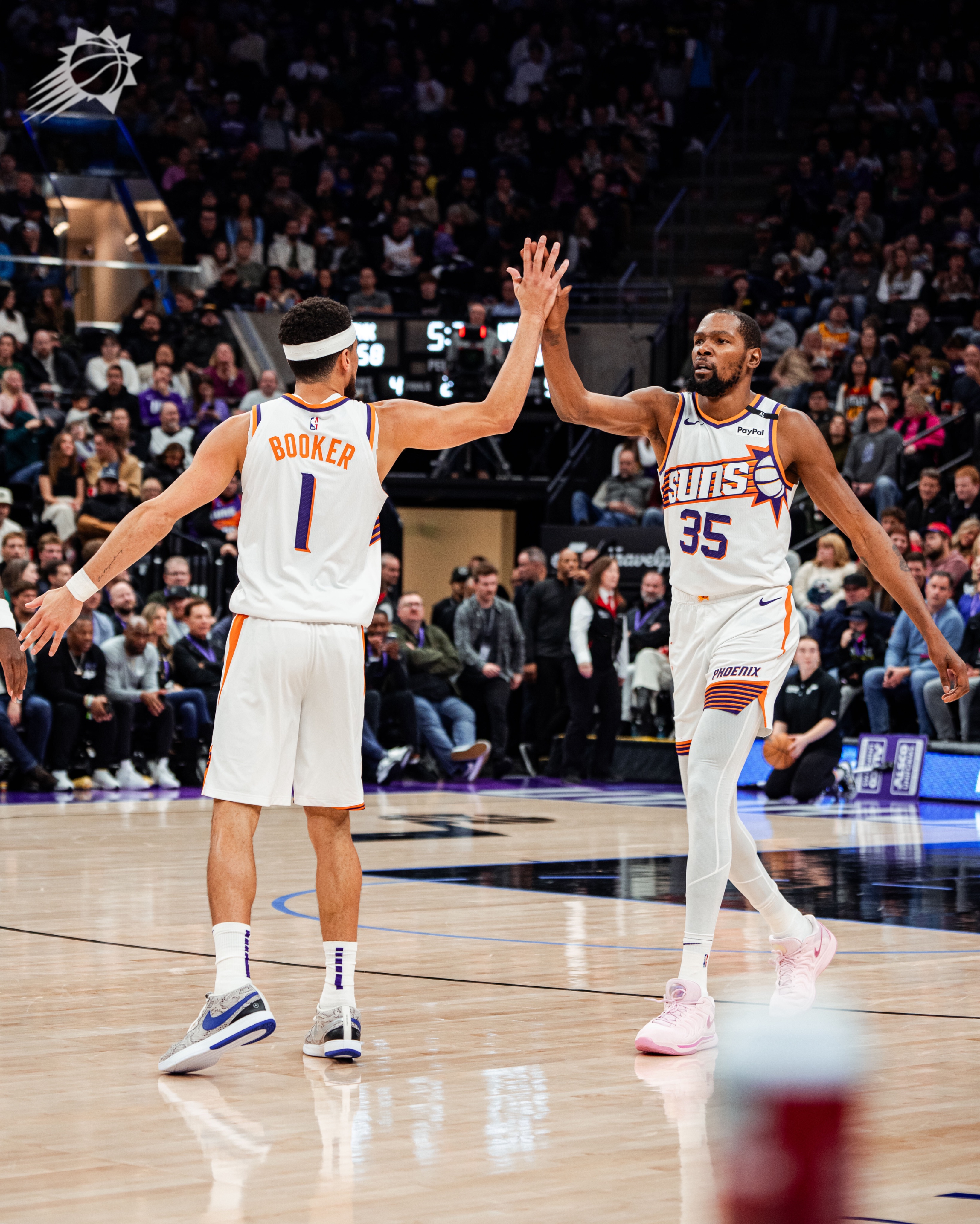 爵士队球员体态神勇,球队备战状态之佳 爵士队球员体态神勇,球队备战状态之佳