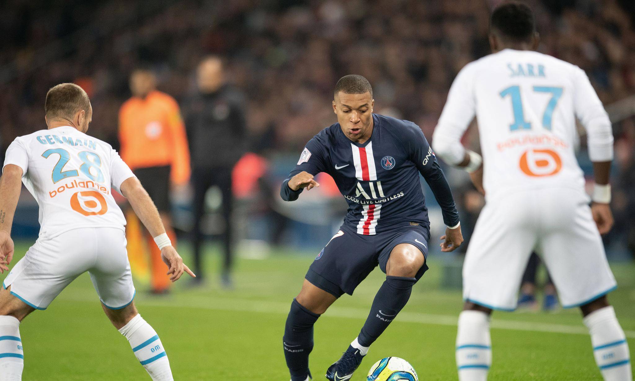 里昂踢出精彩比赛，成功取得胜利