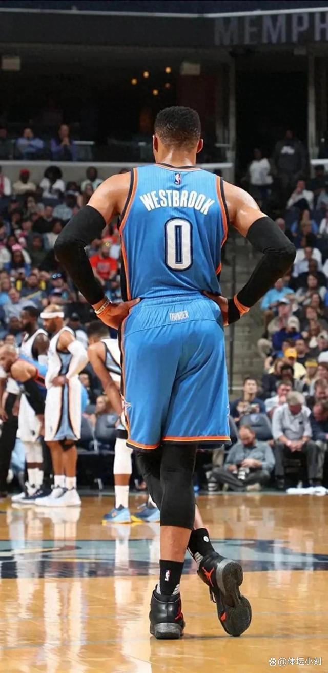 威斯布鲁克伤势未愈,雷霆备战季后赛仍存变数 威斯布鲁克伤势未愈,雷霆备战季后赛仍存变数