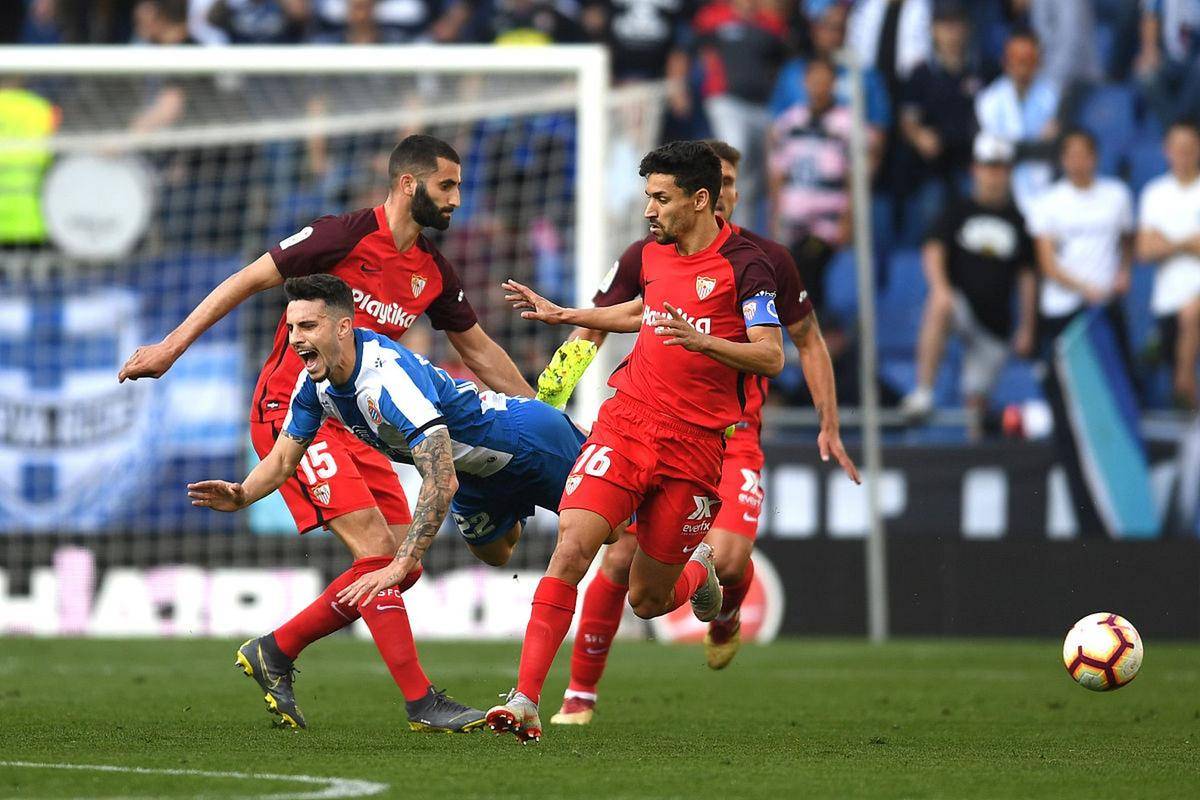 开云下载-包含瓦伦西亚客场险胜比利亚雷亚尔，保住积分优势的词条