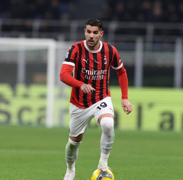 关于史图加特球员团结一致，奋力保级冲刺的信息