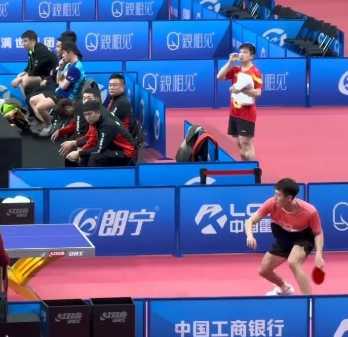 开云体育入口-关于一场经典对决，球队以微弱优势获得胜利的信息