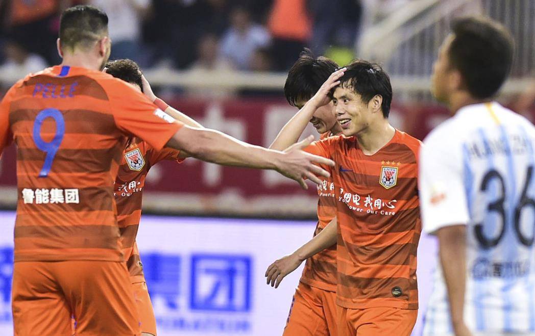 开云体育中国-大连人主场战胜山东鲁能，力振士气迎战下一场比赛的简单介绍