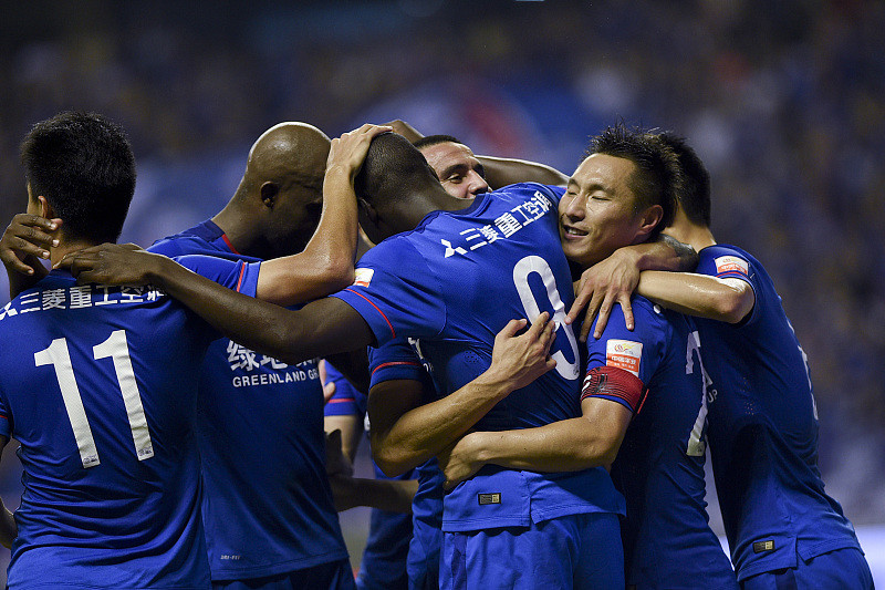 开云体育app-尤文图斯引援策略掷人观望的简单介绍