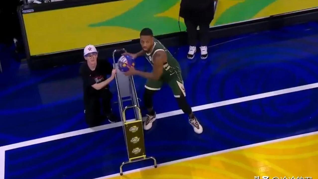 开云体育官网-开拓者客场惨败，利拉德三分远投不准