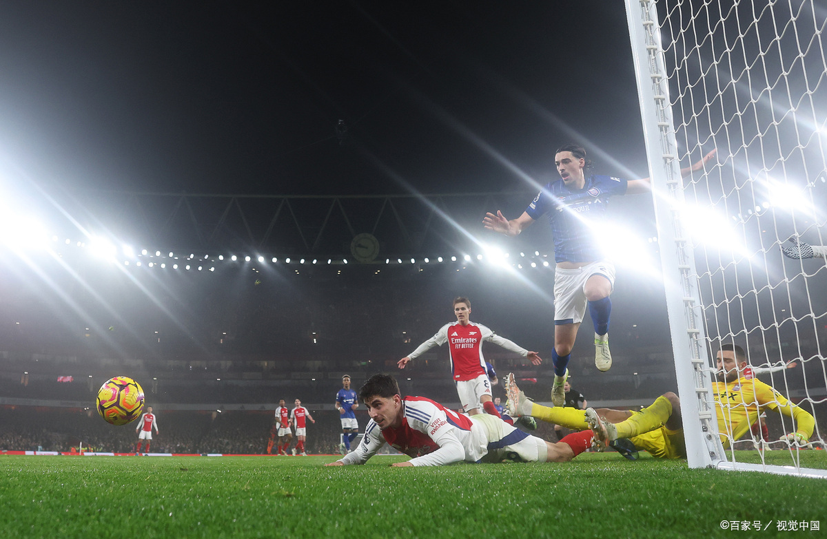 开云下载-新赛季足球比赛火爆开战，球队备战势如破竹的简单介绍