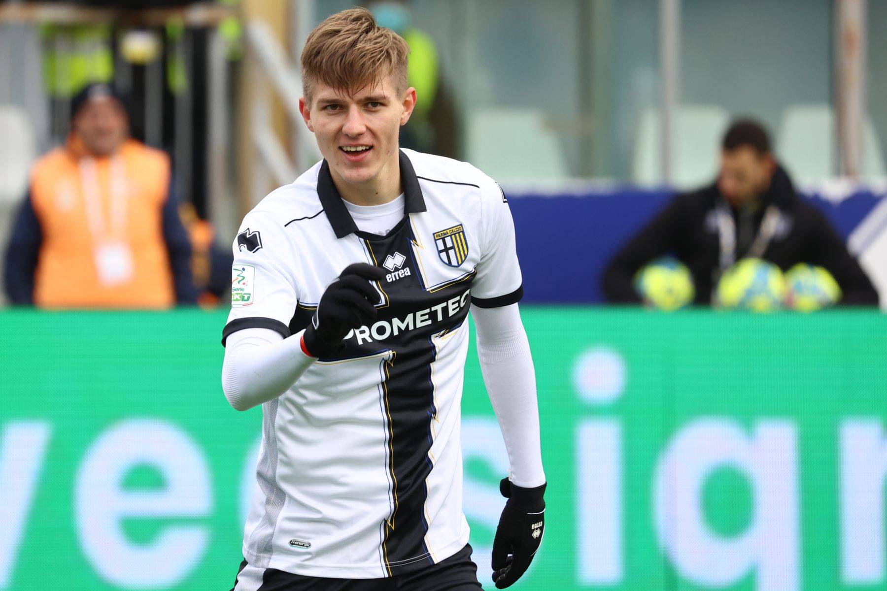 包含帕尔马客场击败对手,取得连胜的词条 包含帕尔马客场击败对手,取得连胜的词条