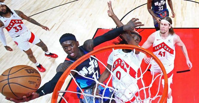 开云体育登录-猛龙队力克人，全队表现出色