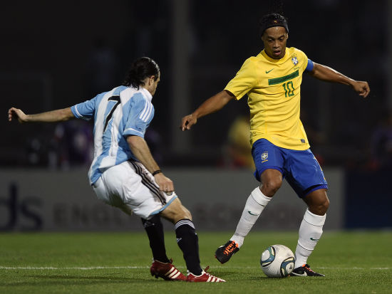 开云APP-巴西队长承认存在团队问题，扬言全力改进