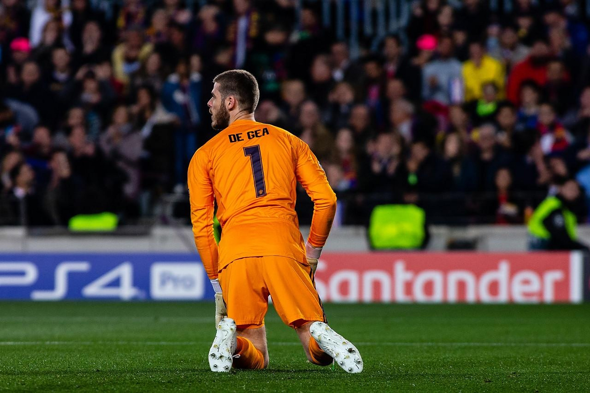 包含比利亚雷亚尔惨遭逆转,遗憾错失三分的词条 包含比利亚雷亚尔惨遭逆转,遗憾错失三分的词条