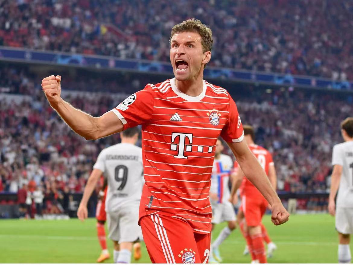 意甲焦点战:拜仁vs英格兰,碾压引发最新战报的简单介绍 意甲焦点战:拜仁vs英格兰,碾压引发最新战报的简单介绍