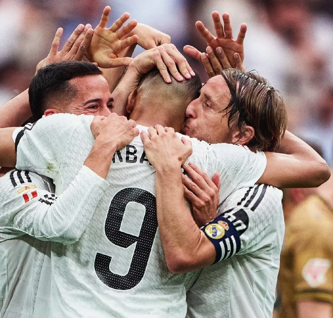 AC米兰惨败马德里竞技，卫冕梦碎在伯纳乌的简单介绍