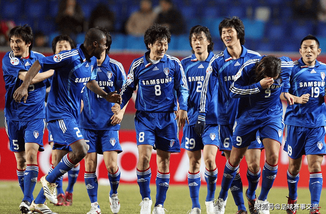 开云体育在线-东京FC球员庆祝胜利进球,庆祝球队胜利