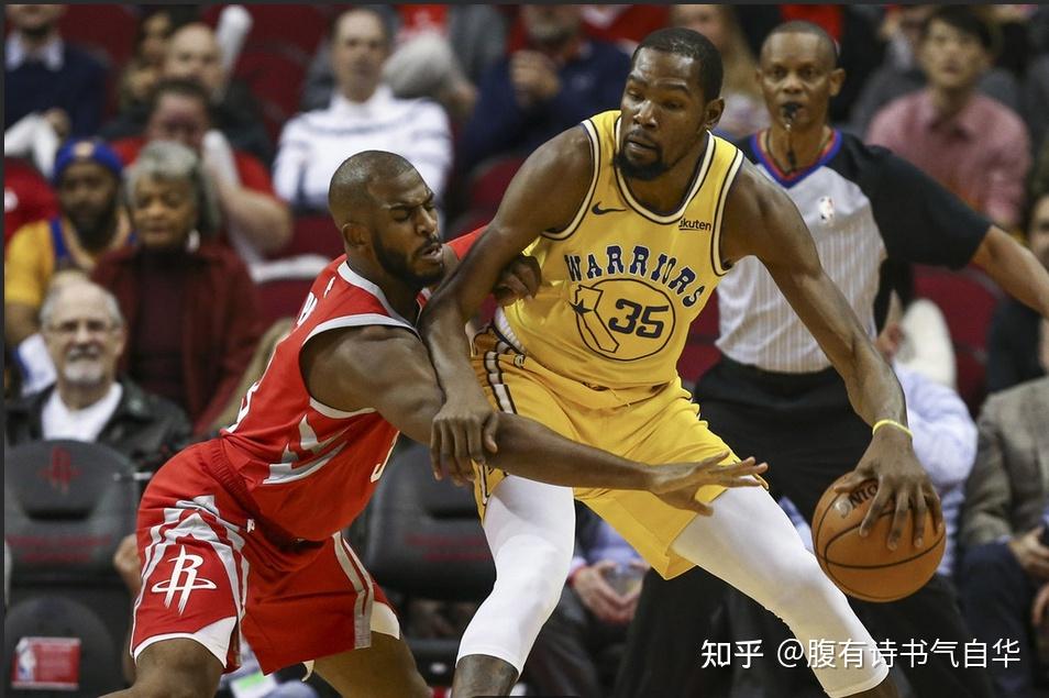 开云下载-篮球比赛中球员防守技巧获好评