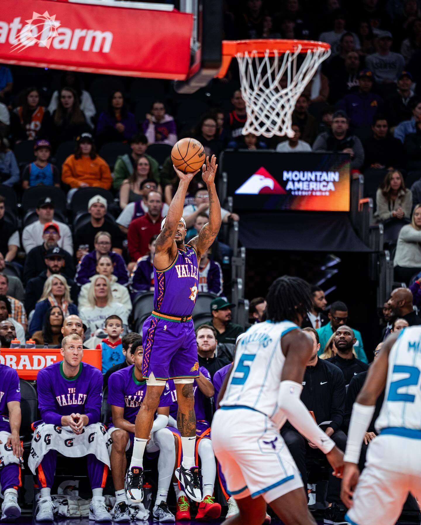 包含黄蜂惨败太阳,陷入四连败的词条 包含黄蜂惨败太阳,陷入四连败的词条