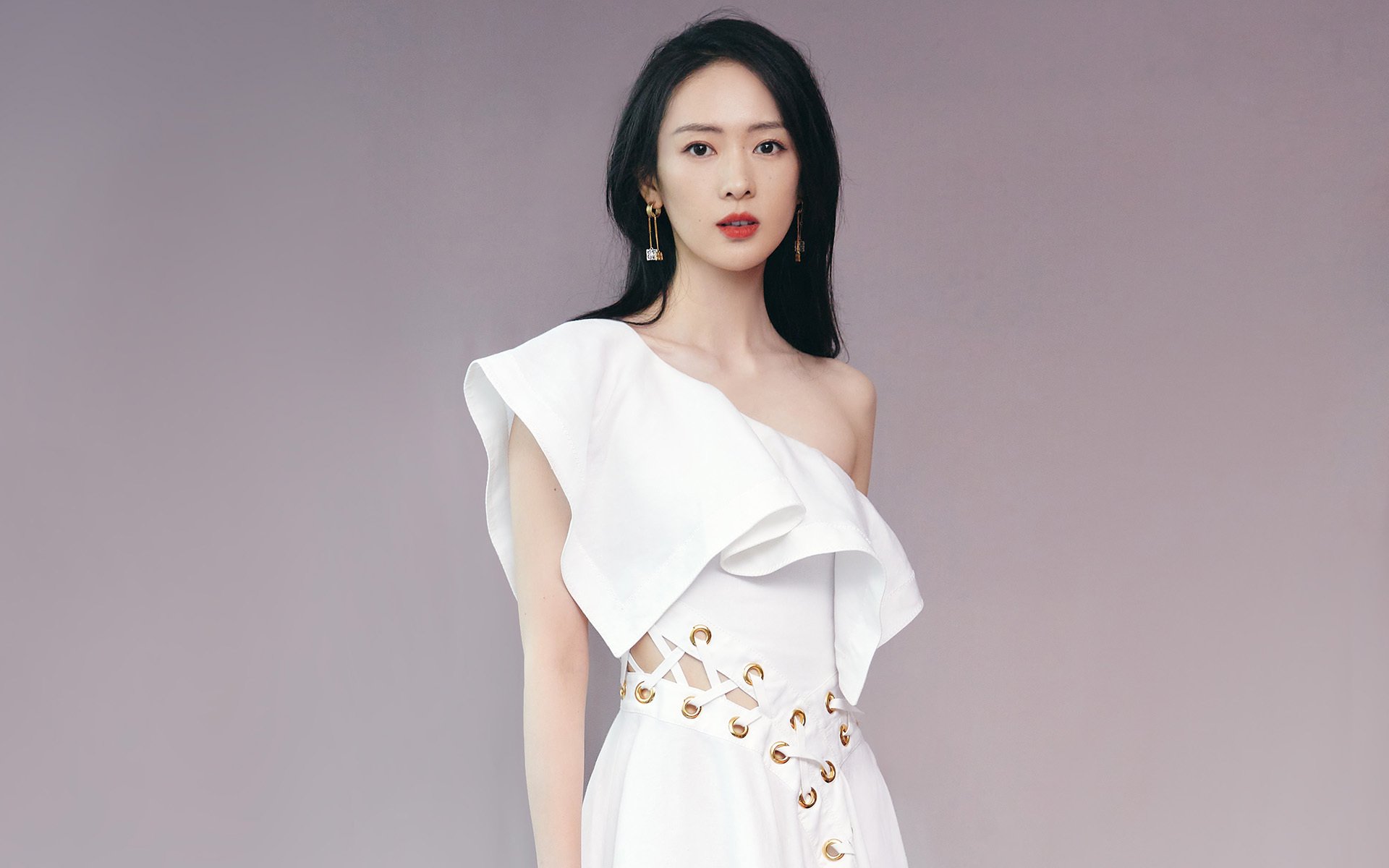 开云官网-年度焦点之战之夜，加克波一手掌控比赛走势